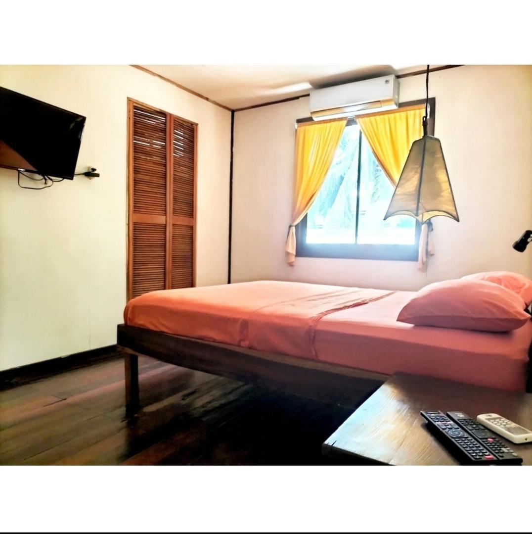 Cabinas Coconut Grove Puerto Viejo de Talamanca Екстериор снимка